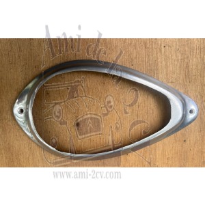 Enjoliveur de clignotant ovale en aluminium Traction 11 et 15cv origine