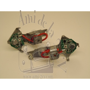 Jeu de led pour clignotants Axo rouge avec support Traction 11 et 15CV pour une meilleure signalisation la Traction