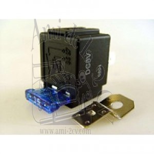 Relais universel 6 volts 30 ampères livré avec fusible 15