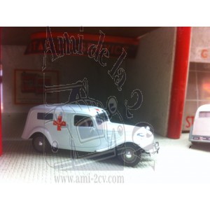Traction ambulance