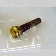 Bouchon de vidange de réservoir avec filtreTraction 11 et 15cv avant Juillet 1952 (malle plate )
