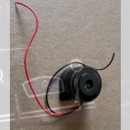 A brancher en parallèle de l'alimentation des clignotants