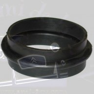 Raccord souple entre filtre à air et couvre culasse  Traction 11 et 11D