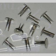 Jeu de 12 rivets de fixation de tresse de capot Traction 11 et 15cv attention photo non contractuelle rivet en cuivre