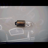 Ampoule 6 Volts 4 Watts pour feu de position et feu latéral Traction 11 et 15cv